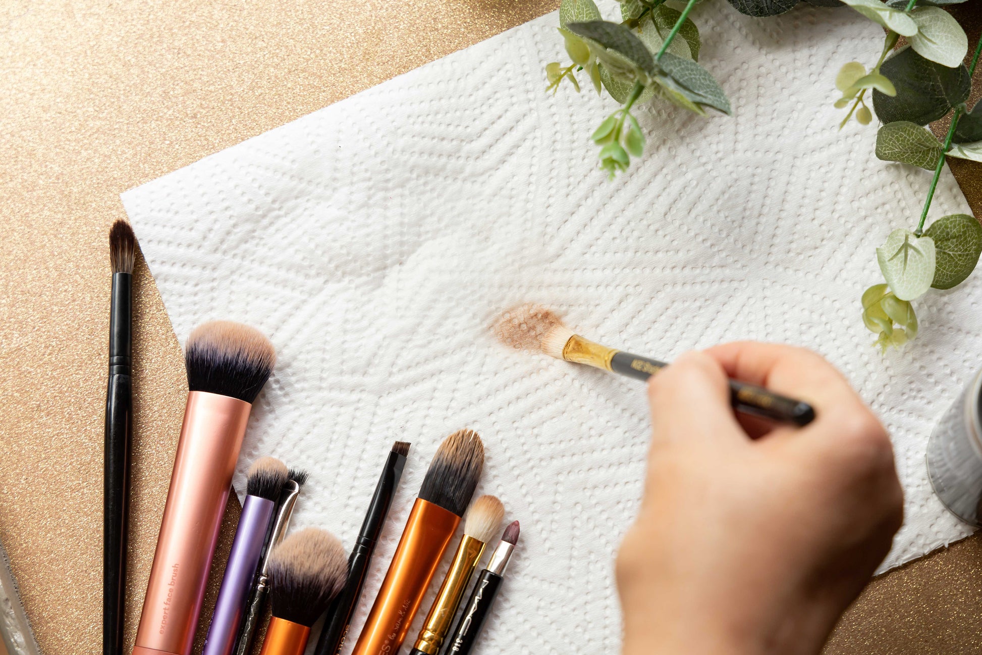 ReVive Quick Drying Brush Cleaner